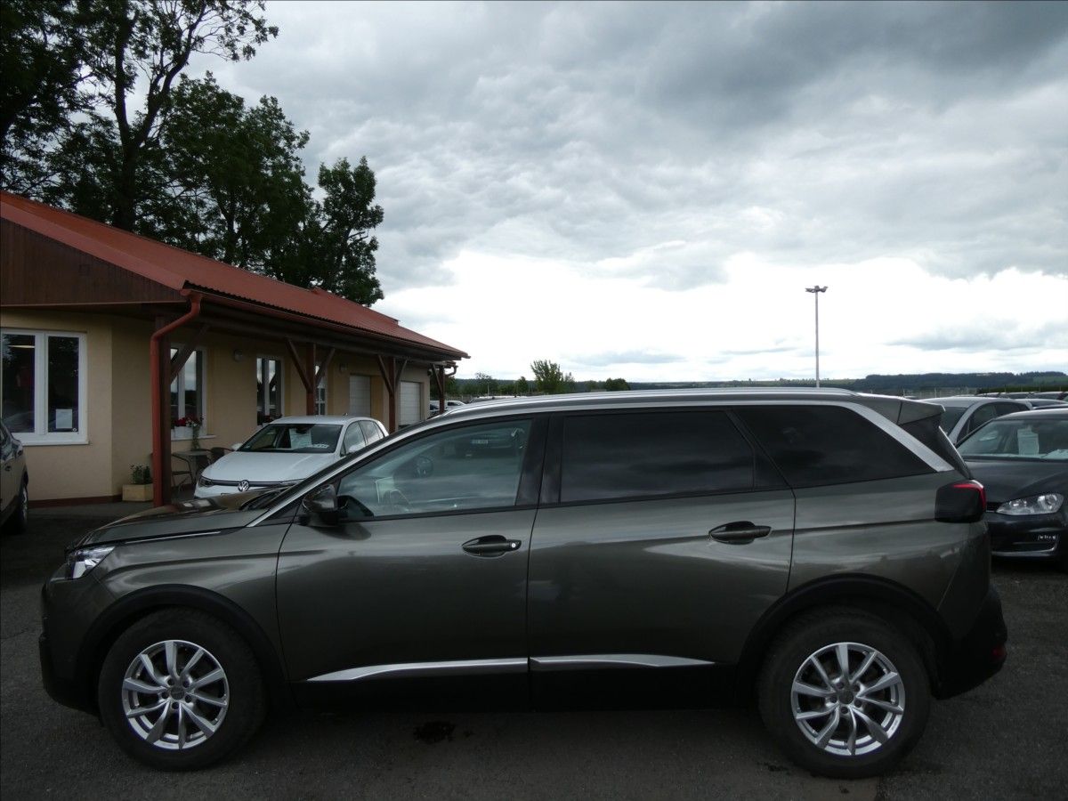 Peugeot 5008, 2,0 HDi 110kW Allure serviska - fotka 6