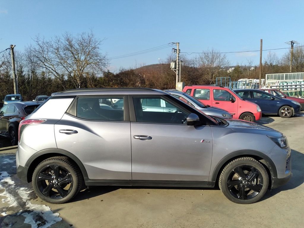 KGM Tivoli, 1.5 TGDI 4WD STYLE ZÁRUKA - fotka 4