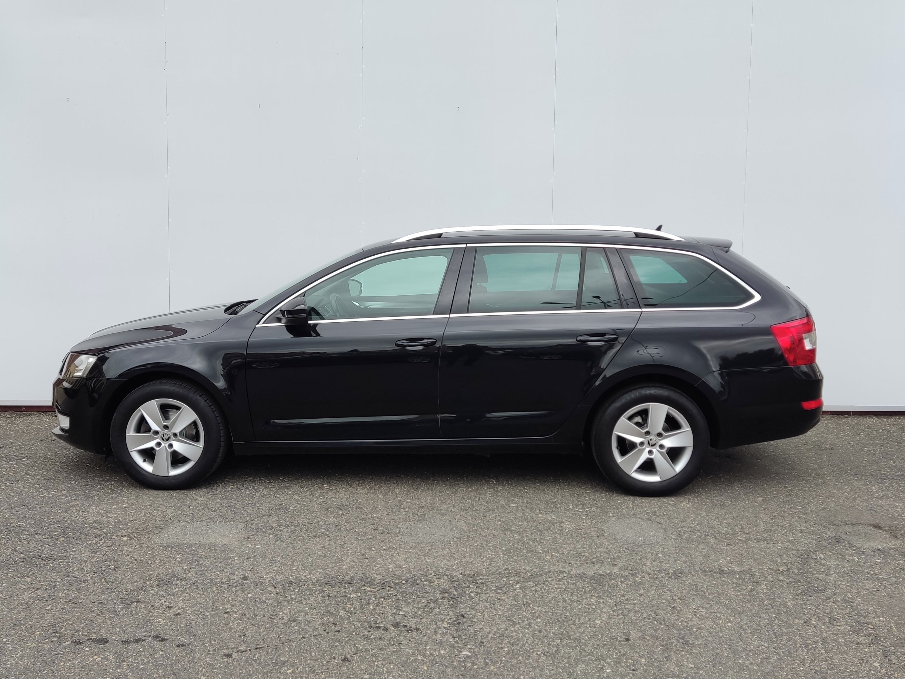 Škoda Octavia, Combi 1.4 TSI 110 kW Ambition - fotka 3