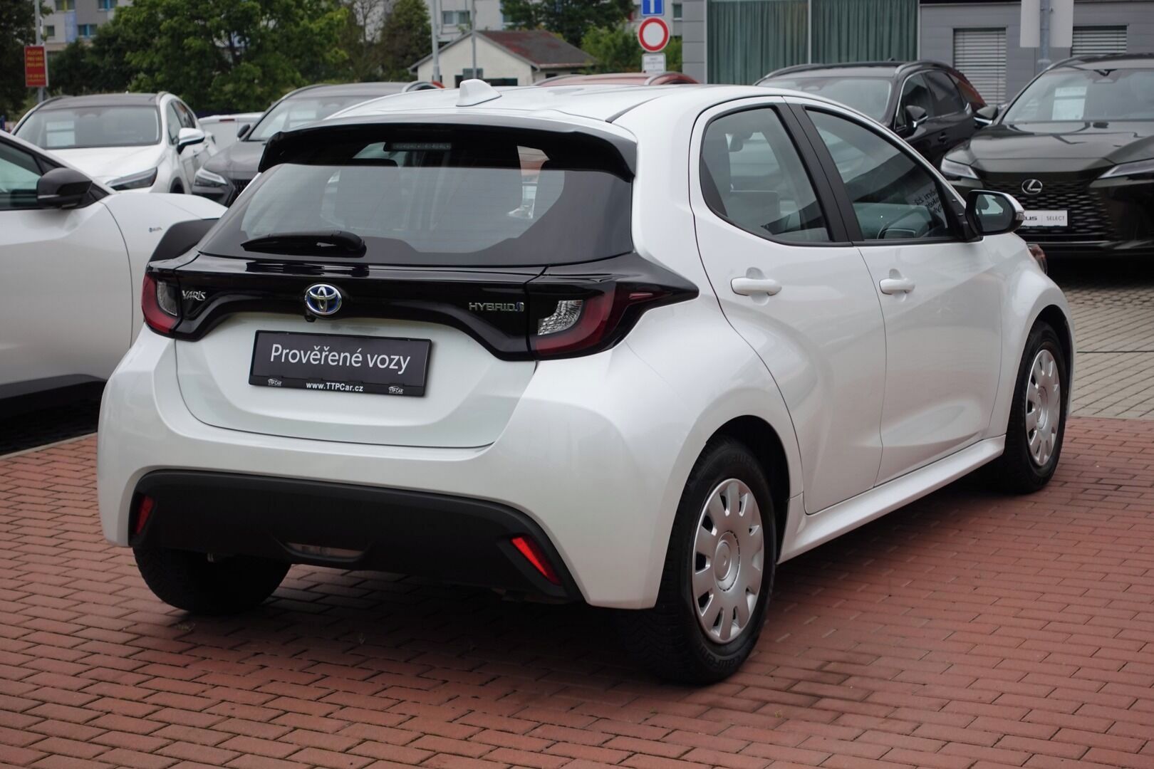 Toyota Yaris, 1.5HEV 92 - 1 CVT CS Comfort - fotka 6