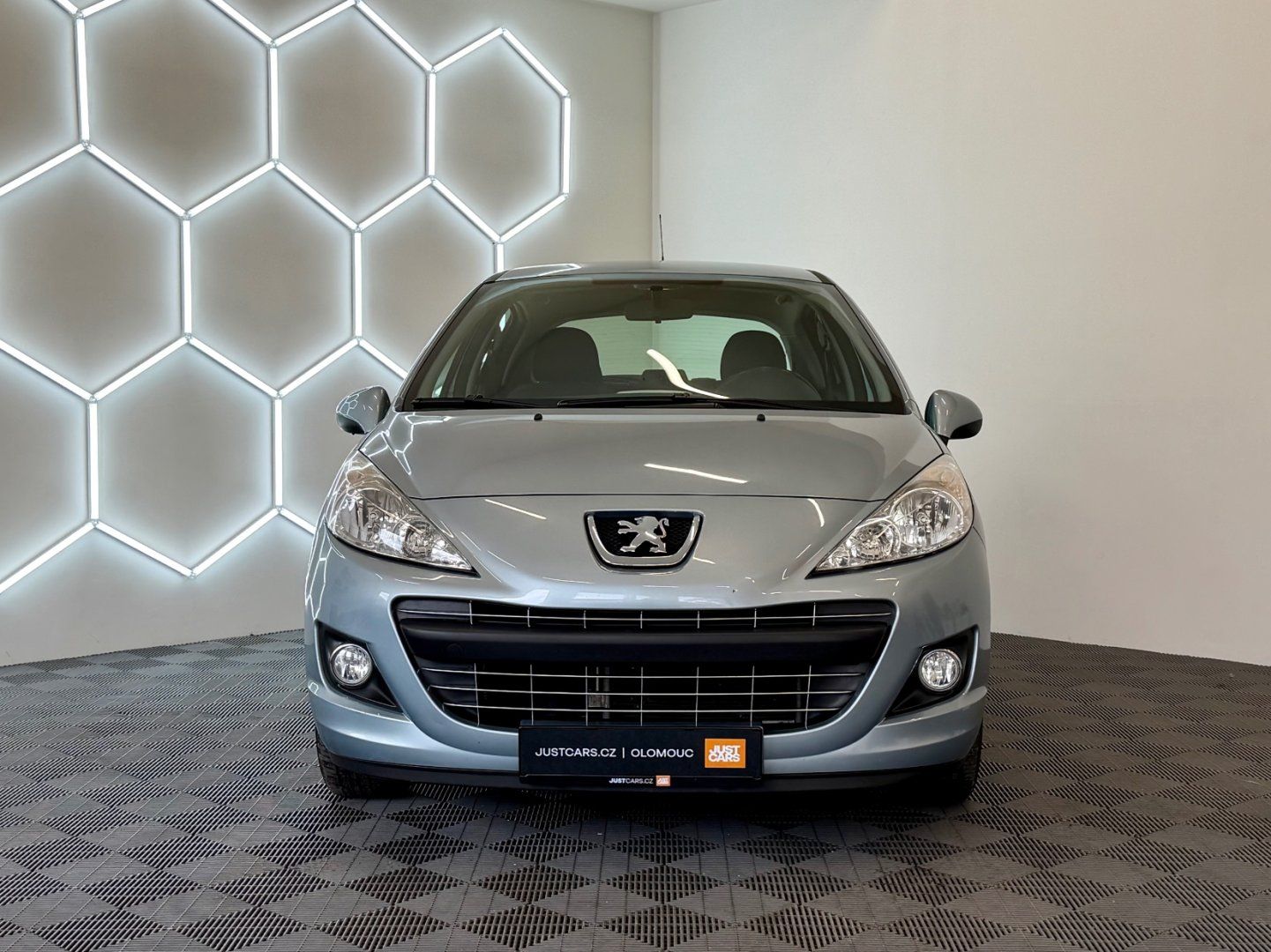 Peugeot 207, 1.4 i, ČR, - fotka 2