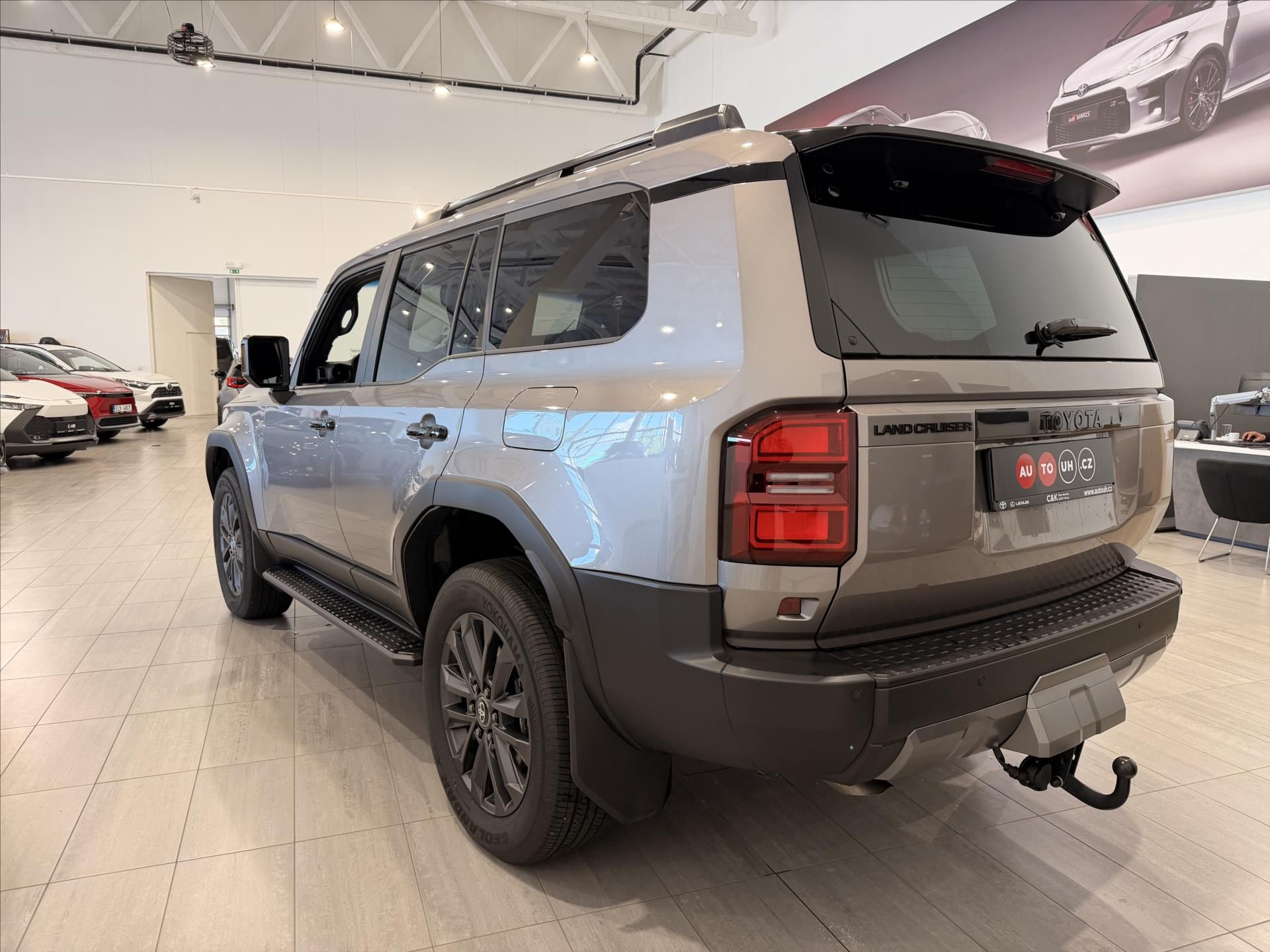 Toyota Land Cruiser, 2,8 Executive  (204k) MHEV - fotka 3