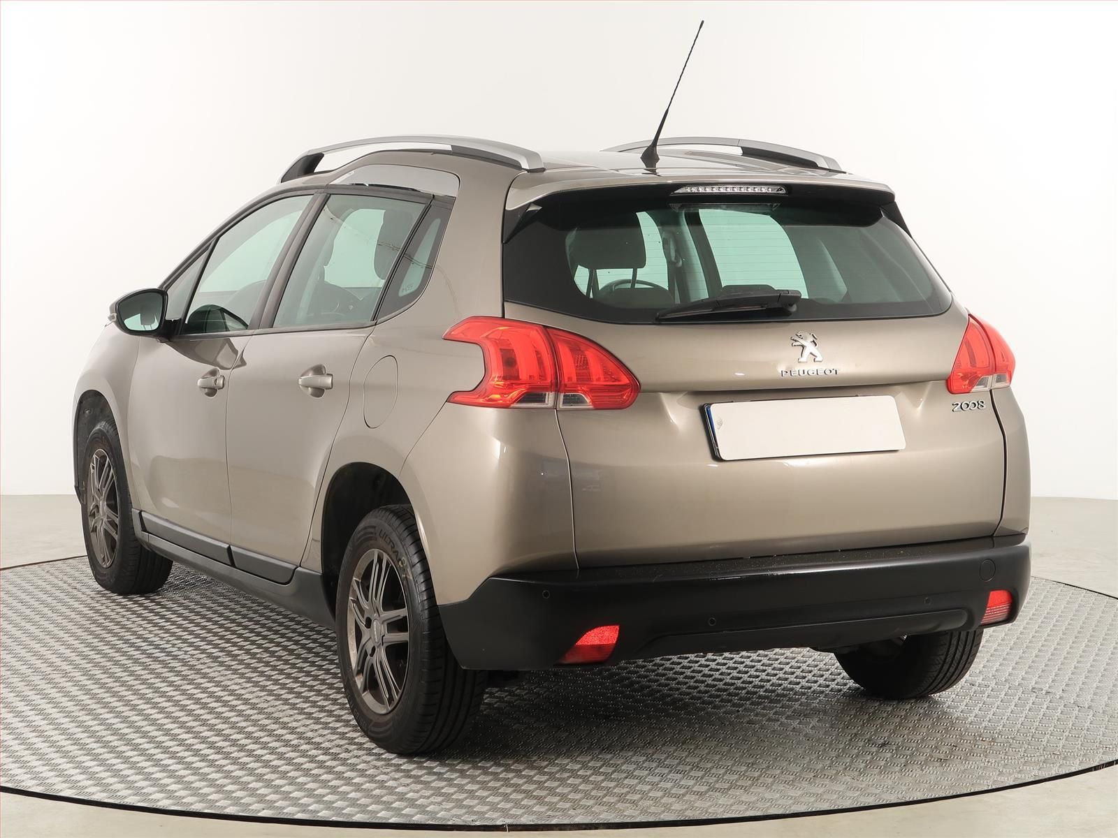 Peugeot 2008, 1.4 HDi - fotka 4