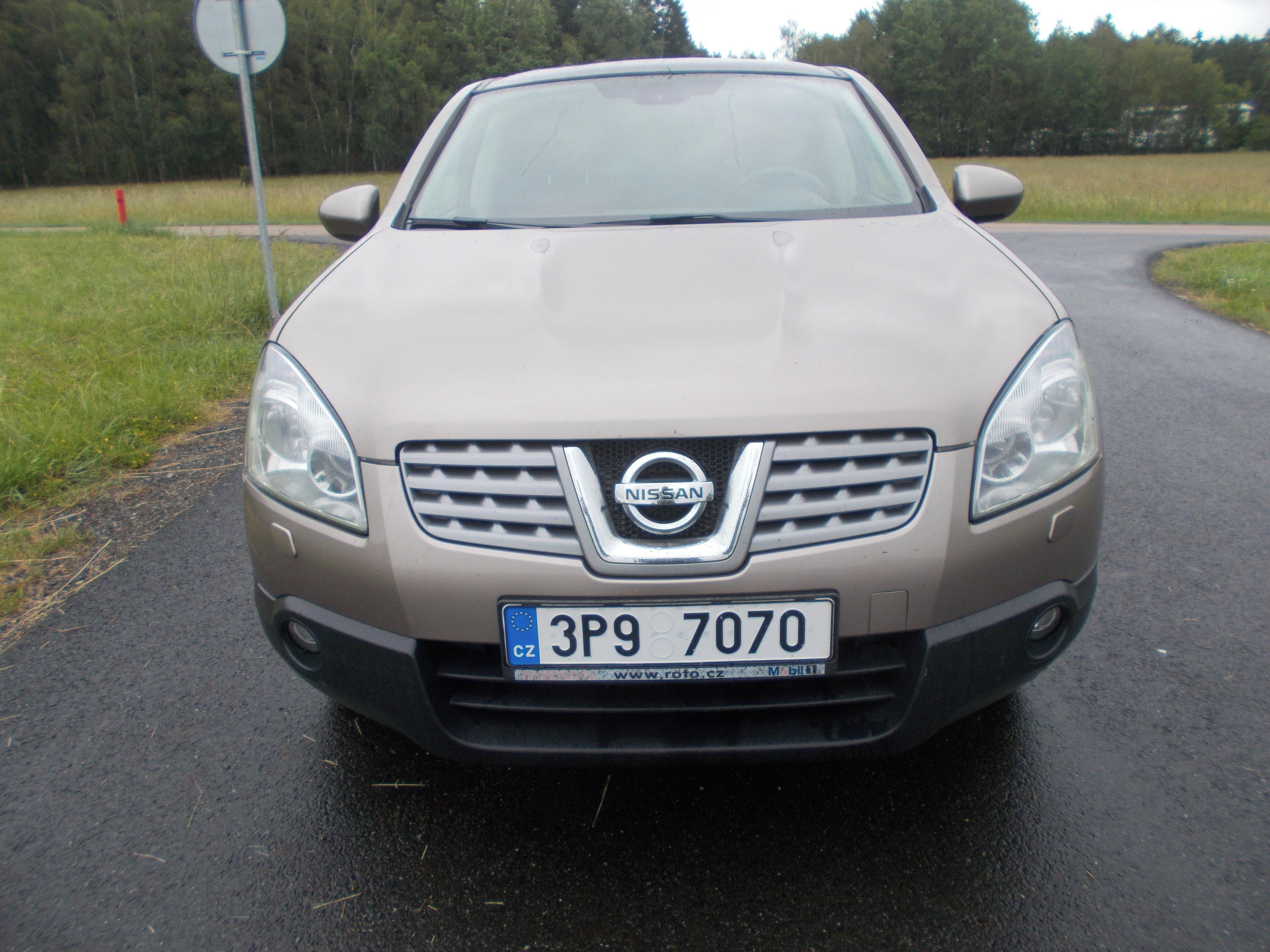 Nissan Qashqai, 1,5DCI 78KW,koup ČR-2 majitel - fotka 4