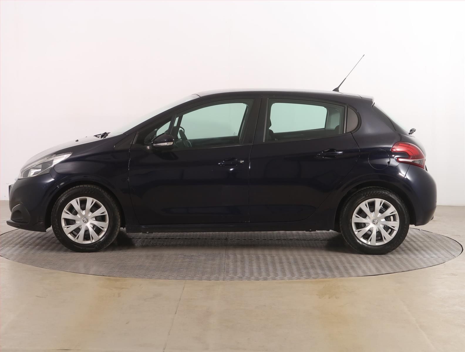 Peugeot 208, 1.2 PureTech, Serv.kniha - fotka 3