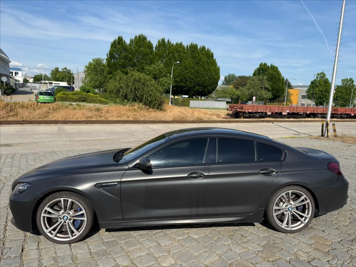 BMW M6, 4,4   423 kW - fotka 4