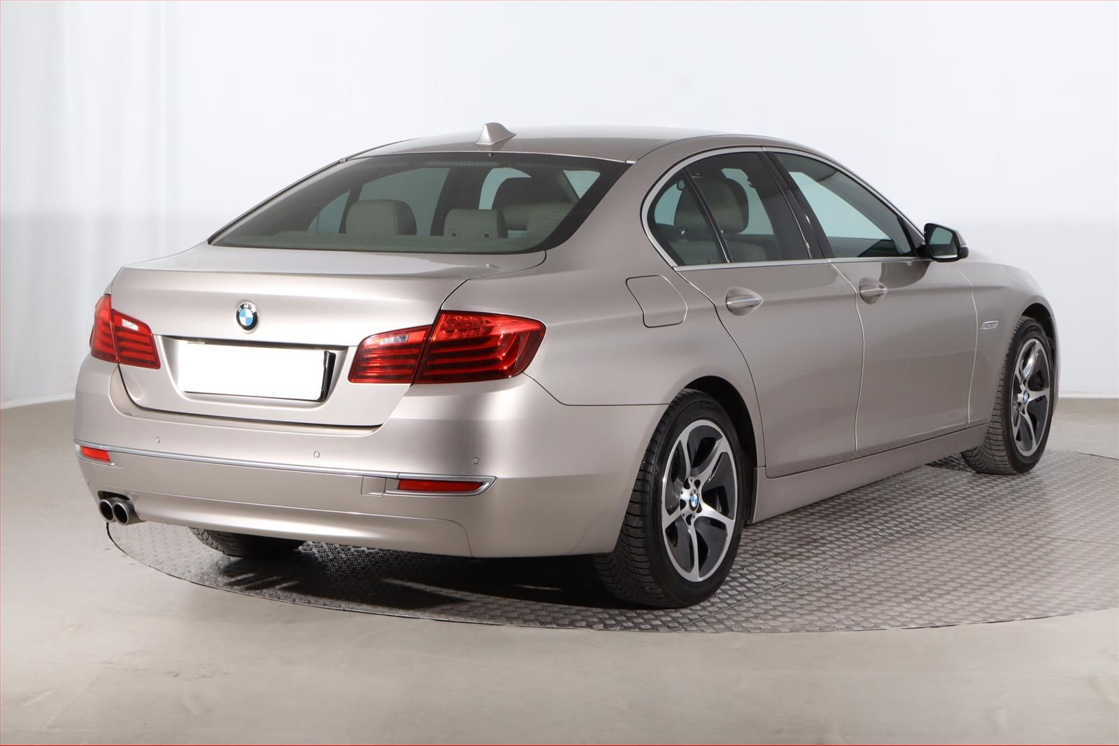 BMW Řada 5, 525d xDrive, 4X4, Automat - fotka 5