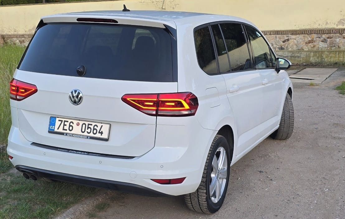 Volkswagen Touran, 2.0 - fotka 5