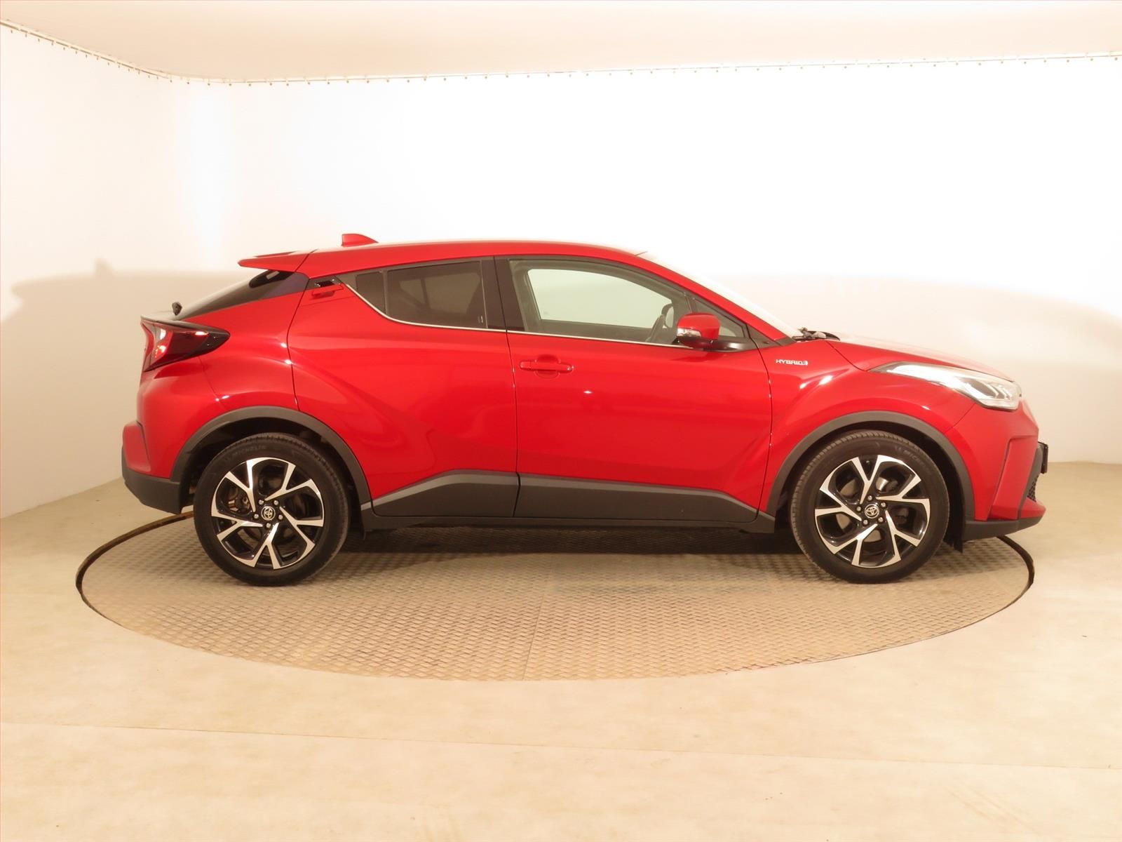 Toyota C-HR, 1.8 Hybrid, Style, Automat - fotka 6