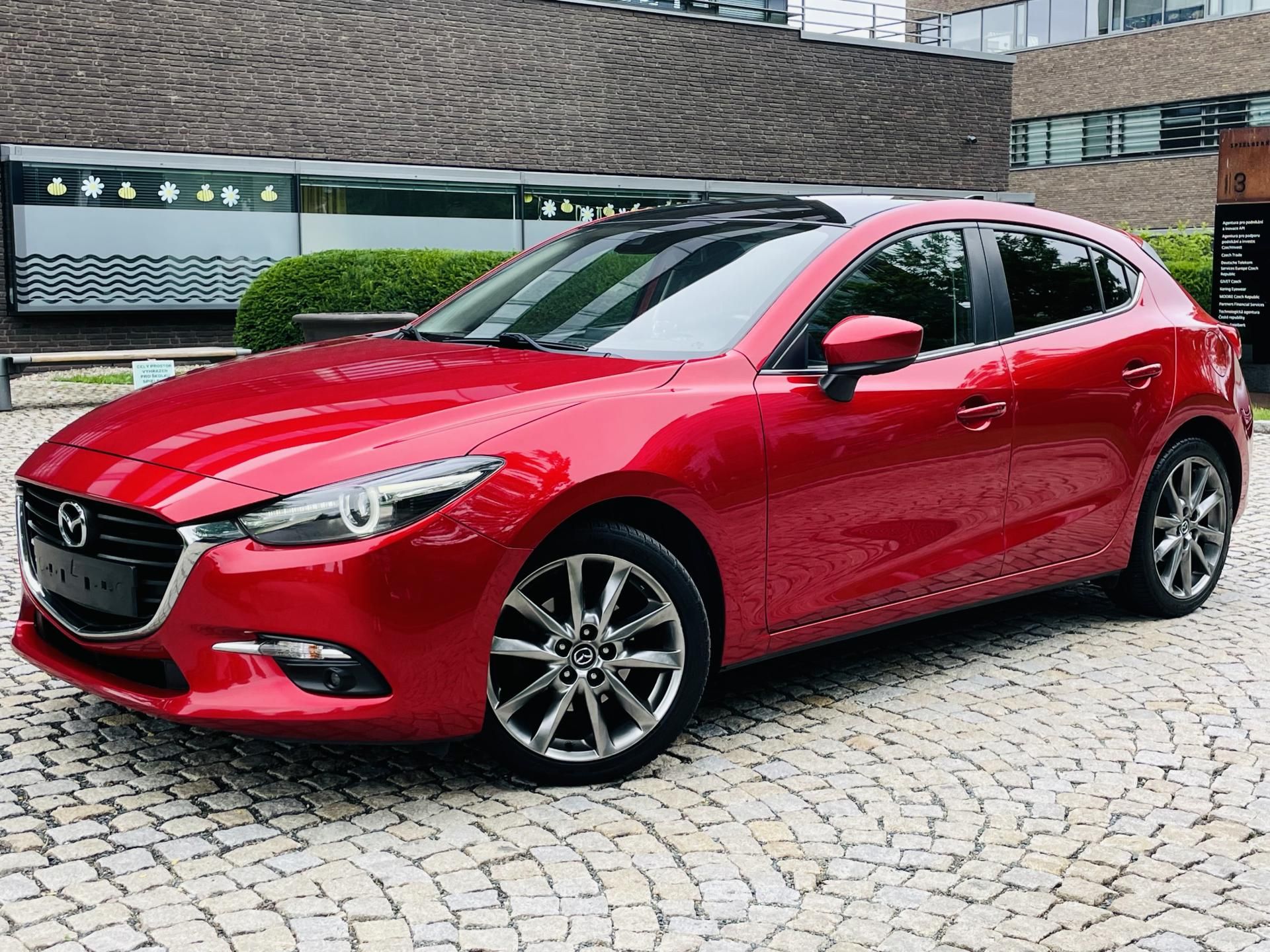 Mazda 3, 2.0i AUTOMAT KAMERA VÝHŘEV LED - fotka 3
