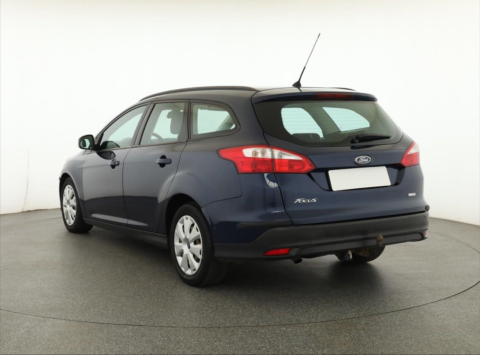 Ford Focus, 1.6 TDCi, Navi, Xenony, Klima - fotka 4
