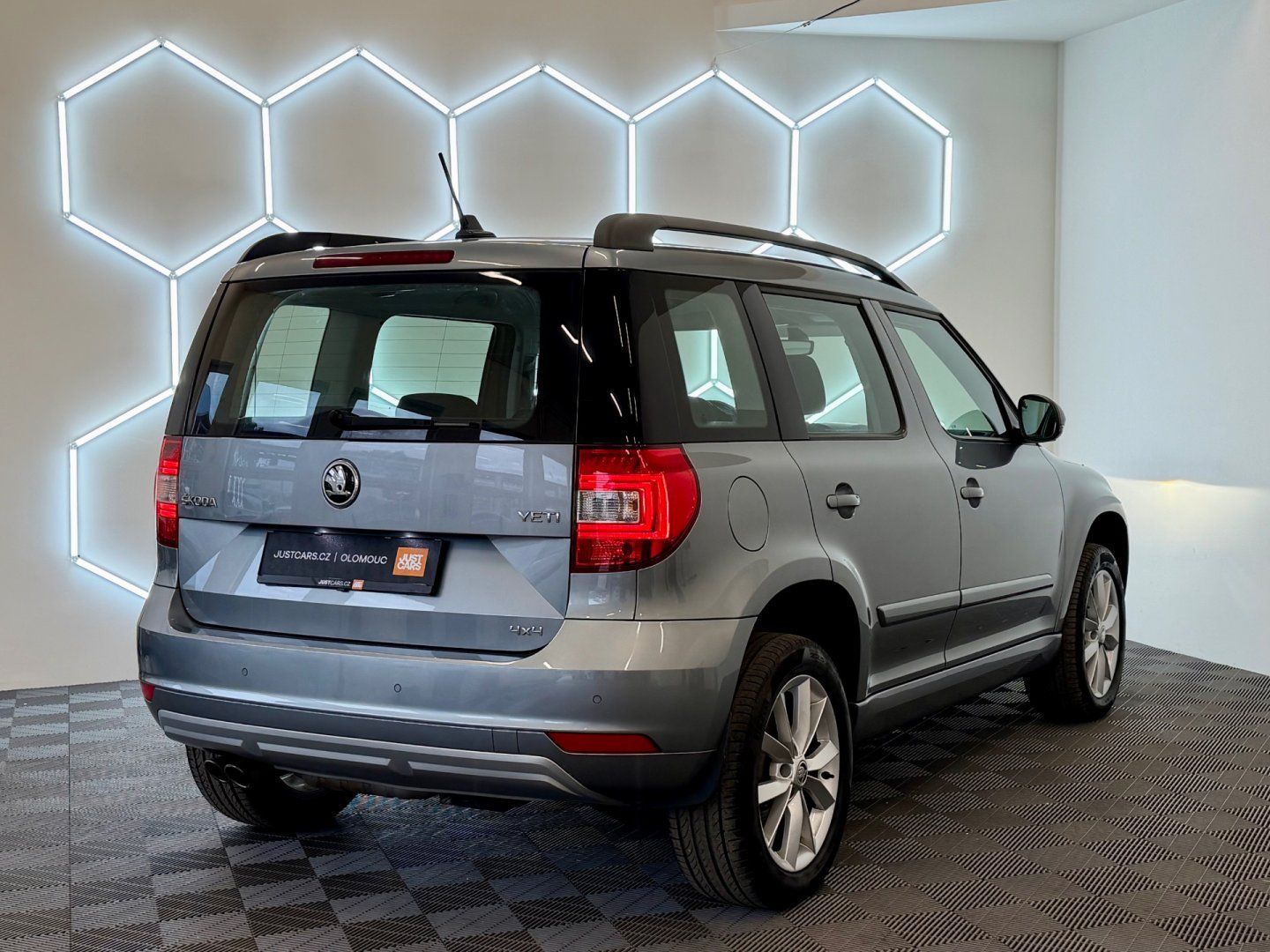 Škoda Yeti, 1.4 TSI 110kW4x4/STYLE/SERV.KN - fotka 6