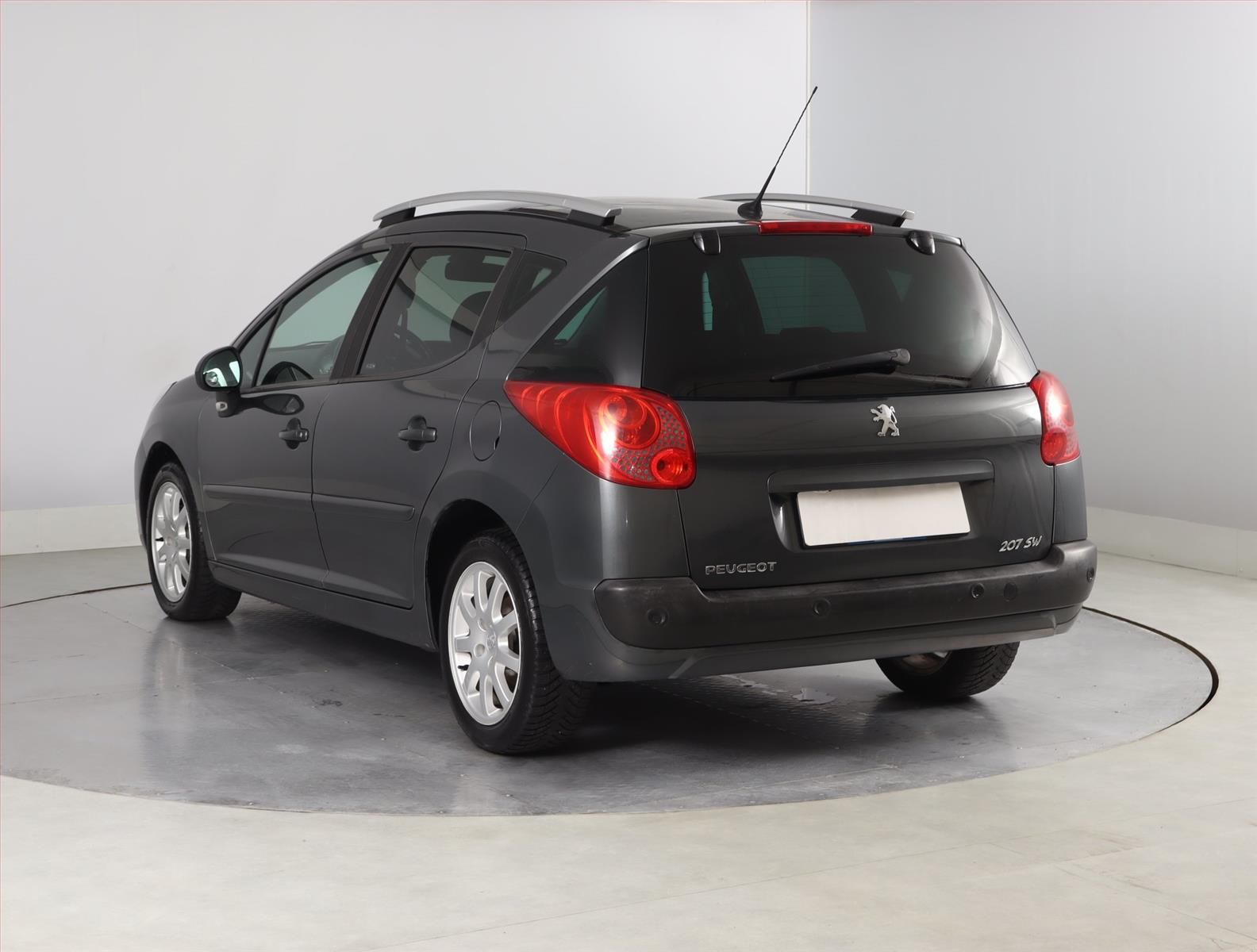 Peugeot 207, 1.6 16V, po STK - fotka 4