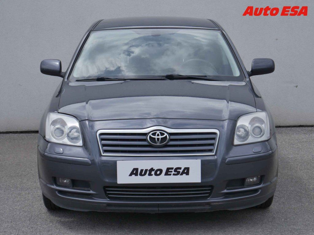 Toyota Avensis, 2.2D4D,ČR - fotka 2