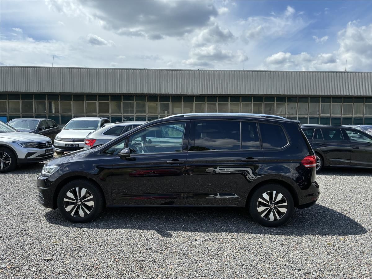 Volkswagen Touran, 2,0 TDI ,7 MÍST,TAŽNÉ,KAMERA - fotka 2