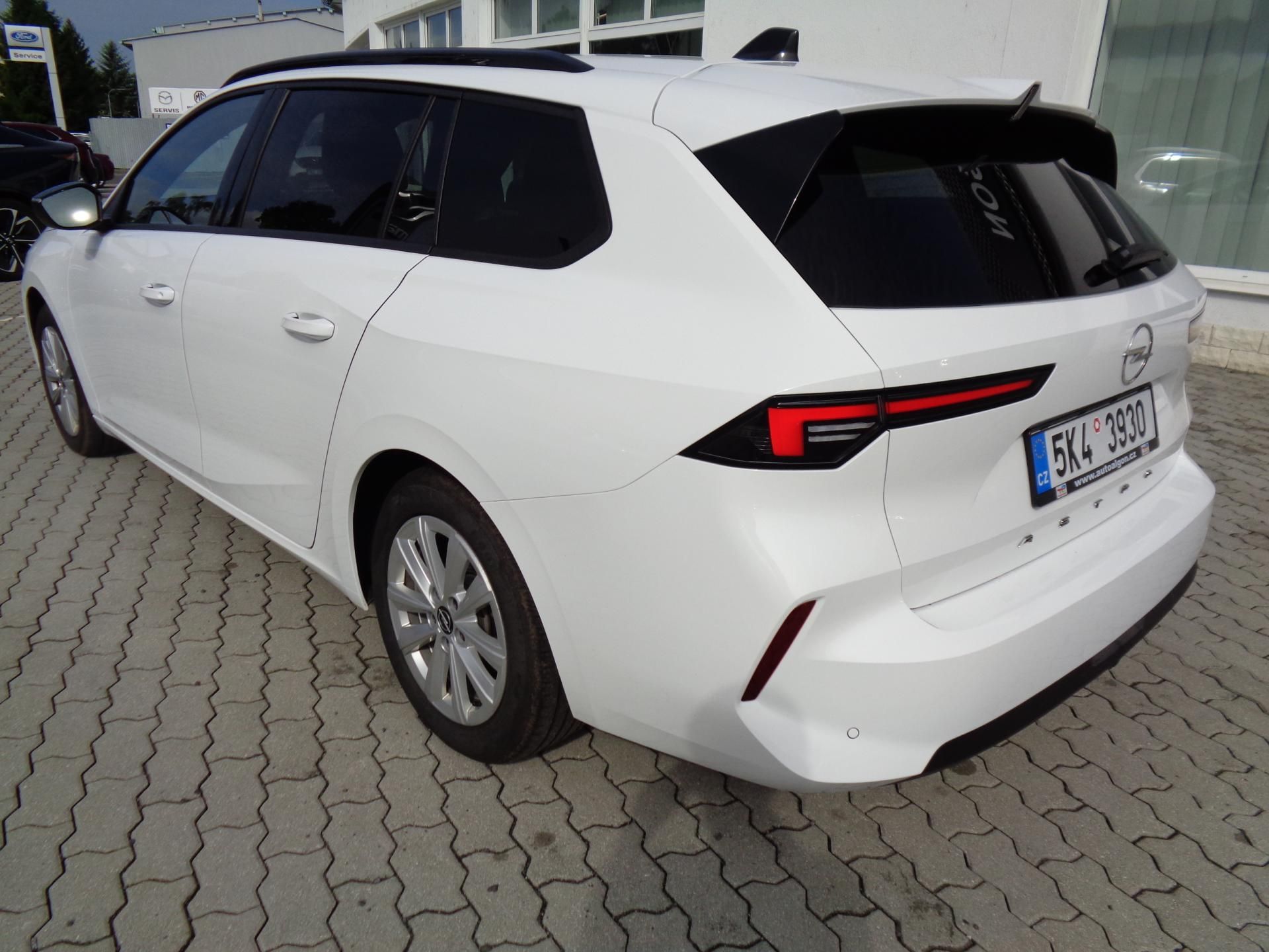 Opel Astra, 1,2T SportsTourer,sada Komfort - fotka 3