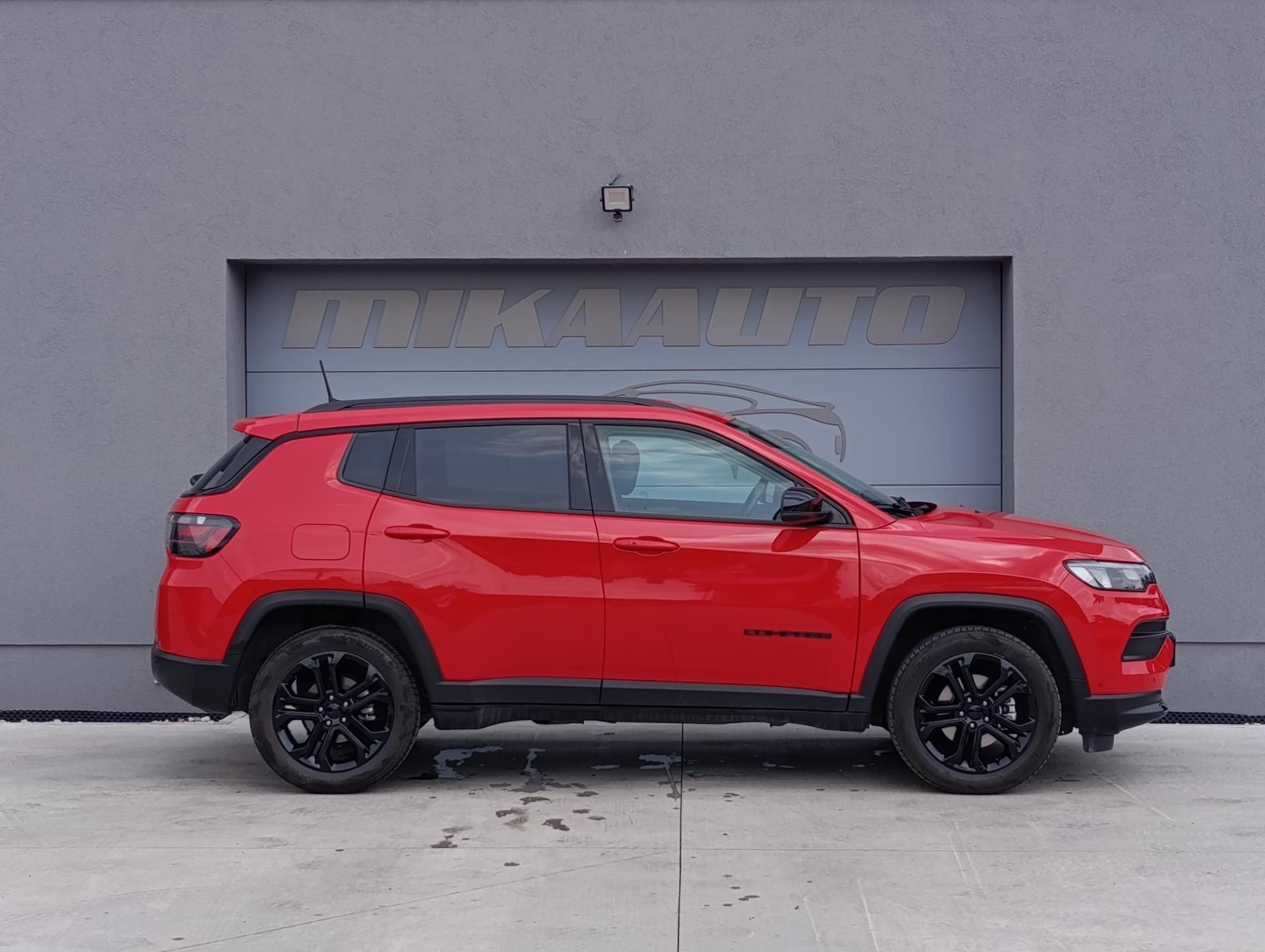 Jeep Compass, 1.5 E-HYBRID NIGHT EAGLE ČR - fotka 4