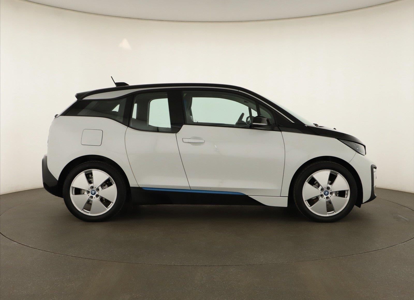 BMW i3, 120Ah BEV, SoH 91%, Automat - fotka 6