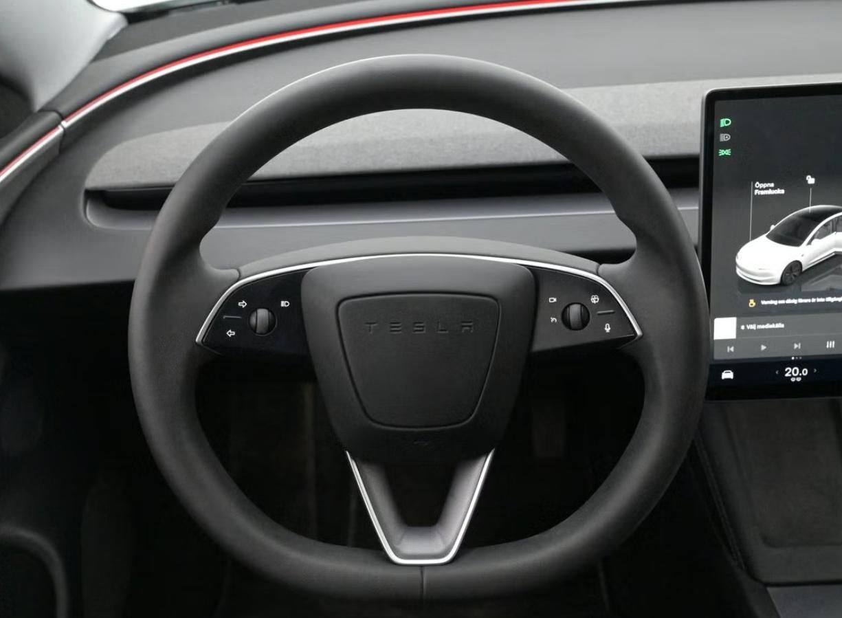 Tesla Model 3, LR AWD SoH 93% Autopilot Pano. - fotka 6