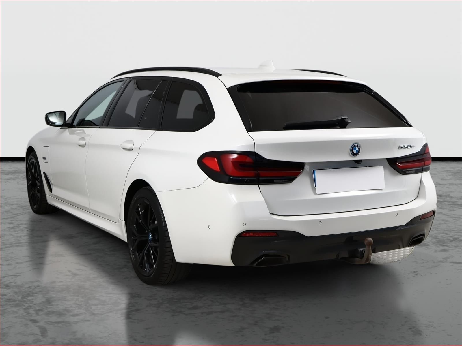 BMW Řada 5, 530e, M Sport, Automat - fotka 4