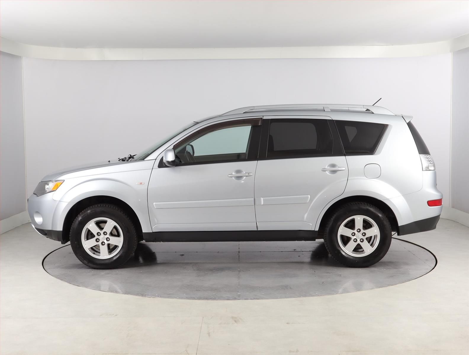Mitsubishi Outlander, 2.4 MIVEC, LPG - fotka 3