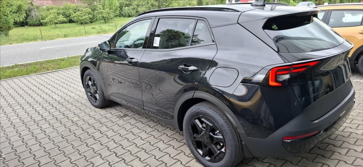 Kia Sportage, 1,6 T-GDi 7DCT BLACK EDITION - fotka 3