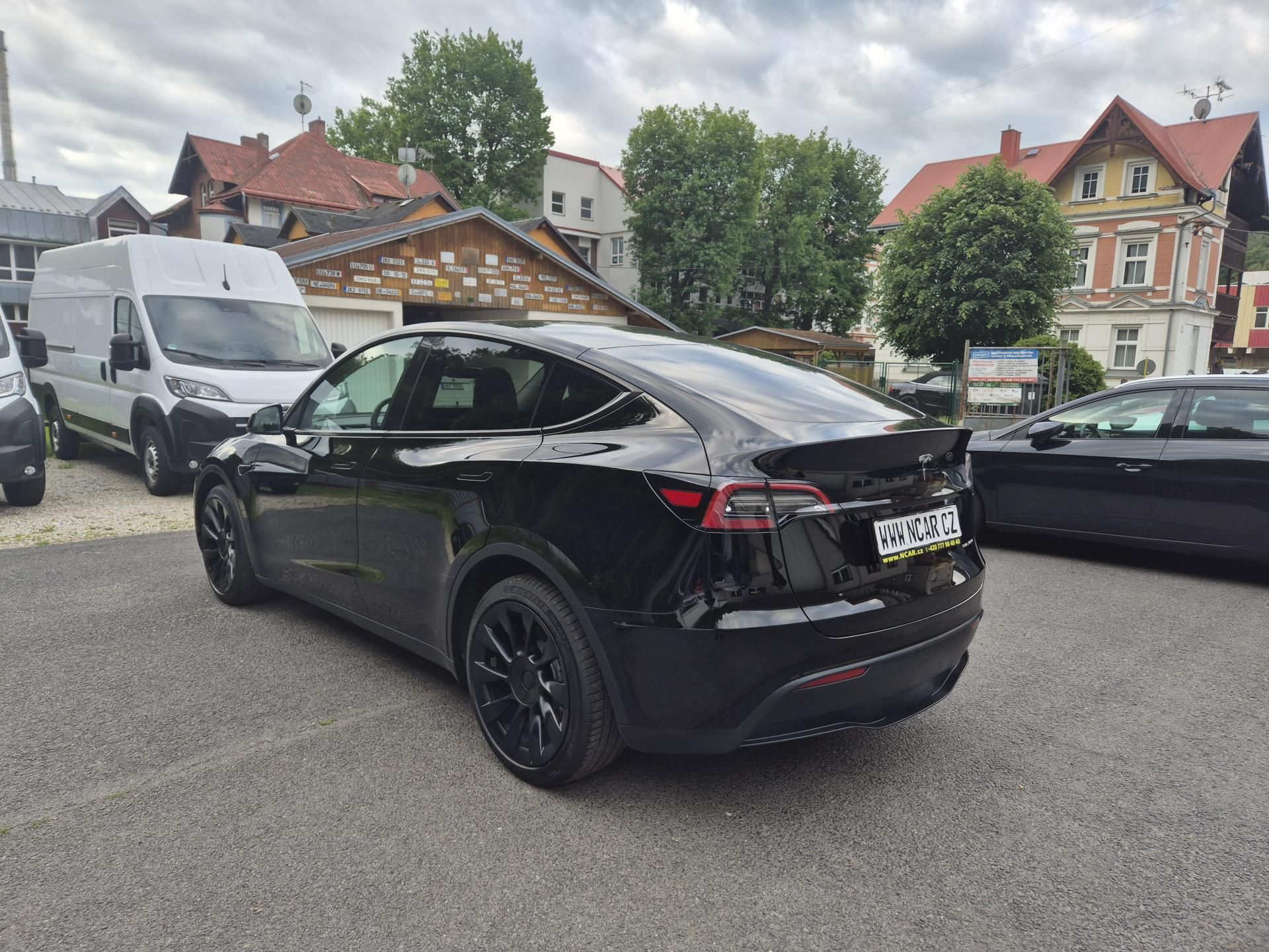 Tesla Model Y, LONG RANGE DUAL MOTOR TZ 92,0% - fotka 4