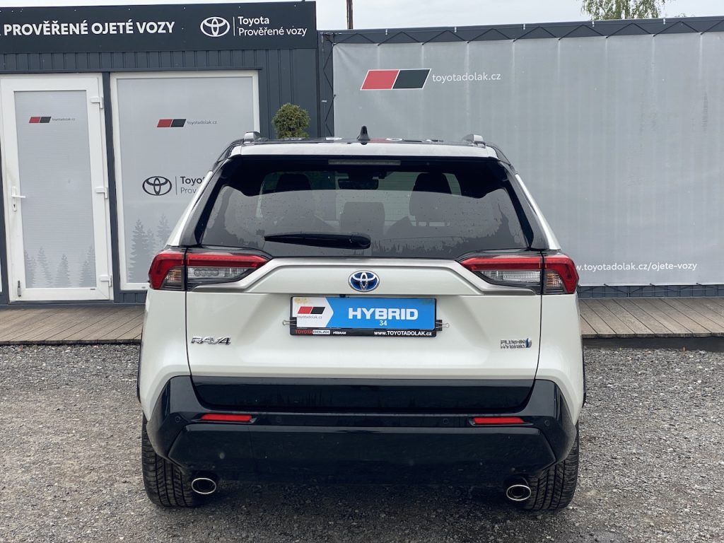 Toyota Rav4, 2.5PHEV, ČR-1m, Selection, 4x4 - fotka 6