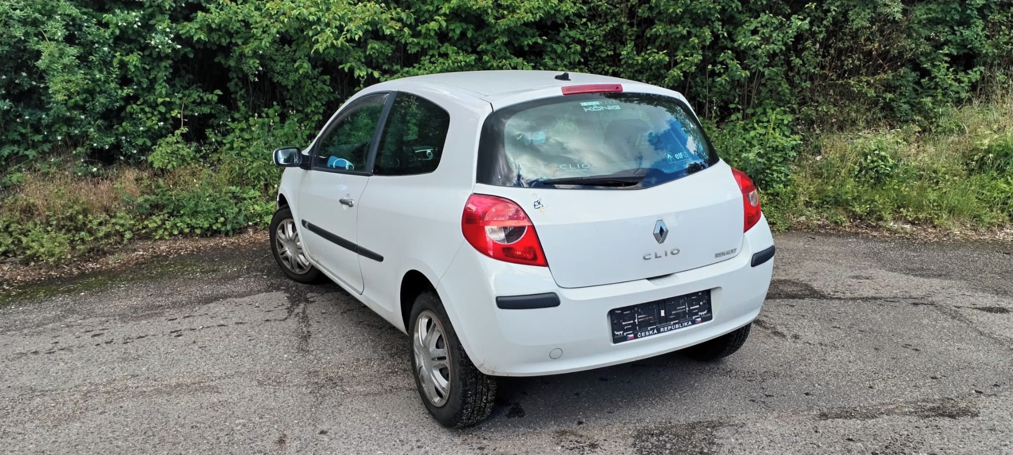 Renault Clio, 1.6, Klimatizace - fotka 6
