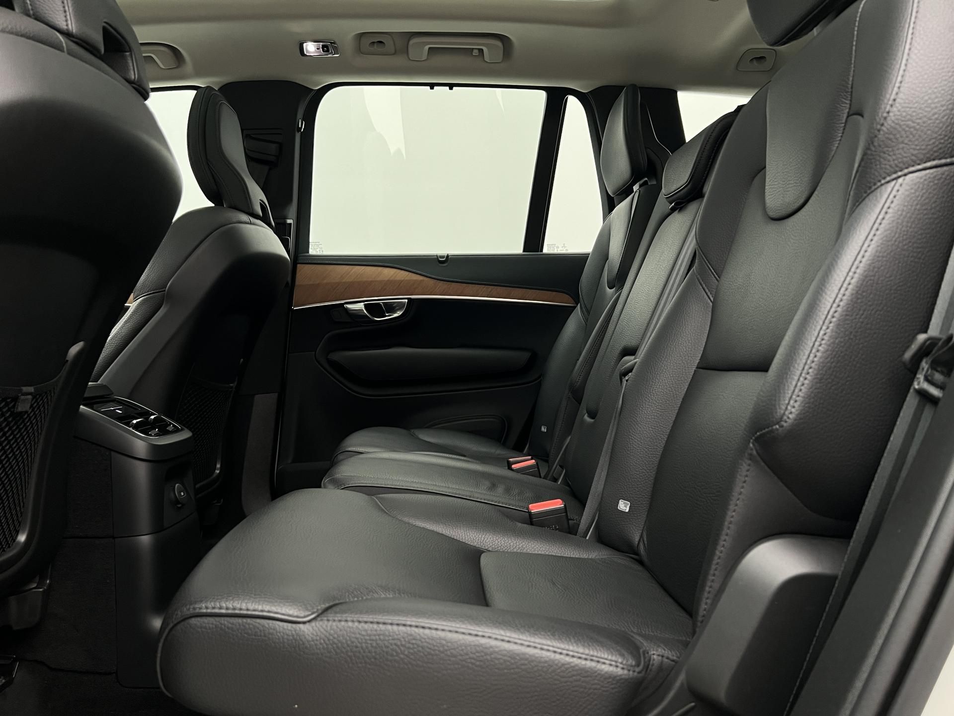 Volvo XC90, T8 AWD INSCRIPTION 7 MÍST AUT - fotka 6
