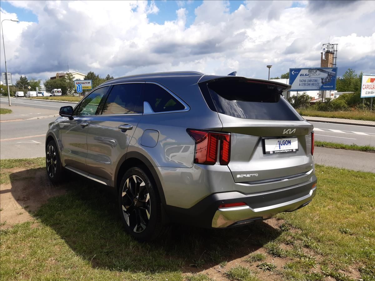 Kia Sorento, TOP 2,2 142kW AT6 - fotka 3