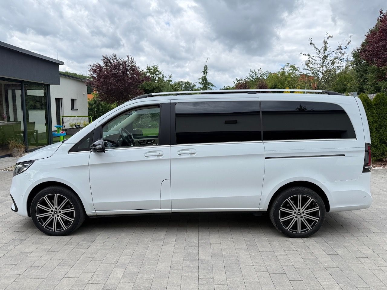 Mercedes-Benz Třídy V, 300d 4matic XL, 8 míst, záruka - fotka 5
