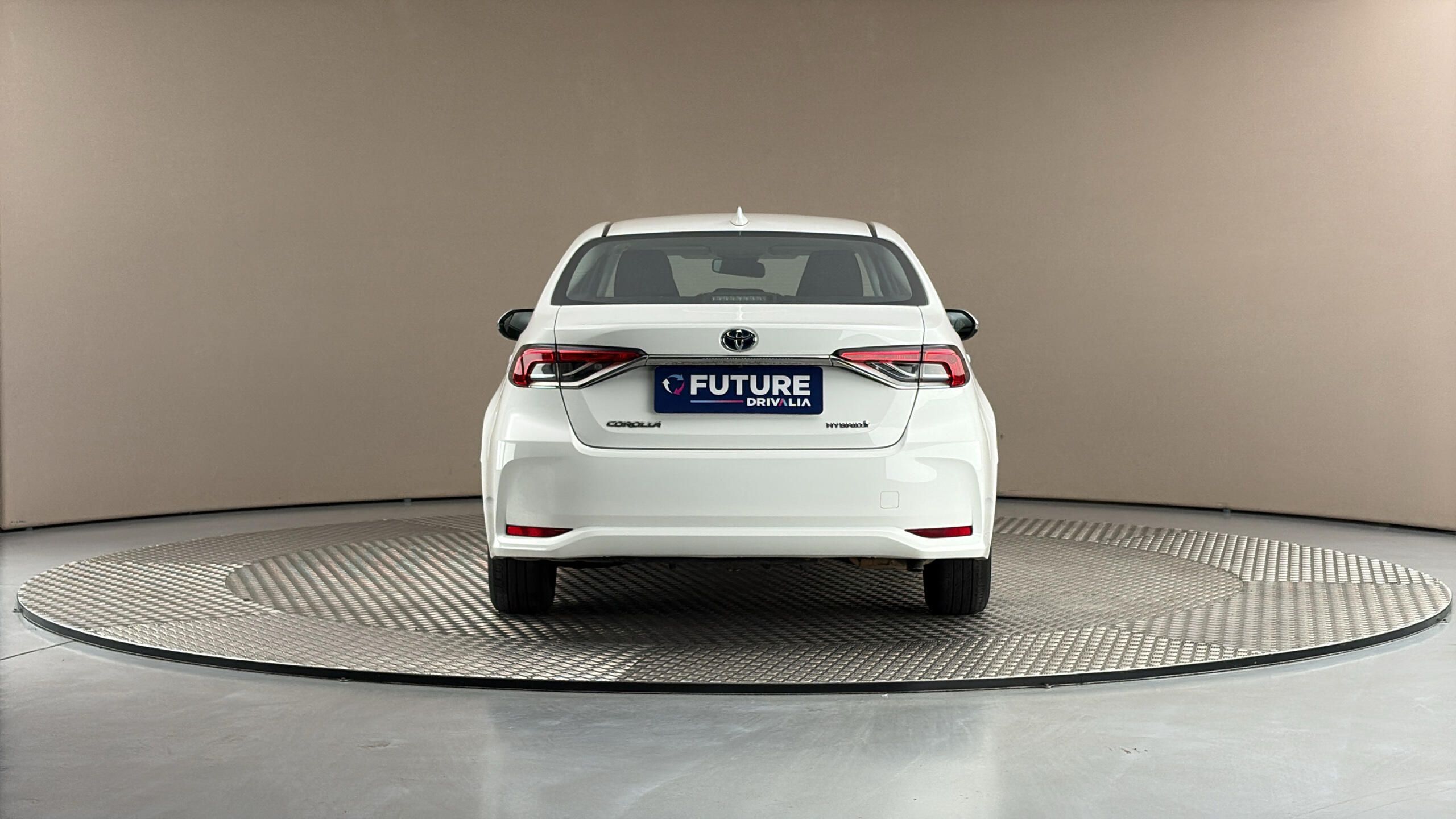 Toyota Corolla, 1.8 Hybrid AUT Active Sedan - fotka 5