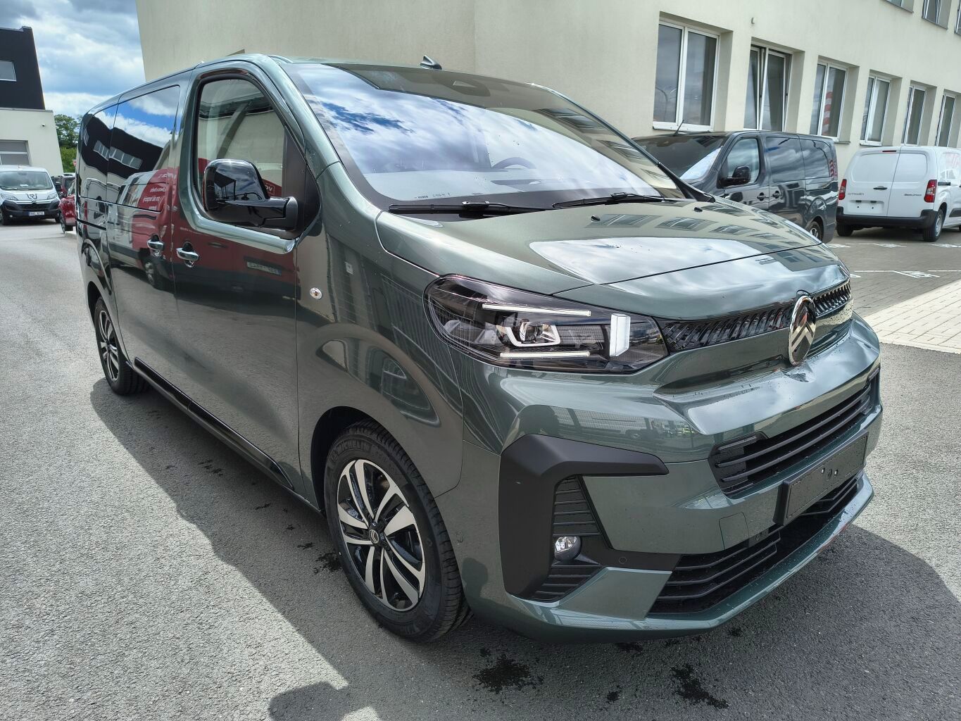 Citroën SpaceTourer, 4652 SHINE M 2.0 BlueHDi 180 S