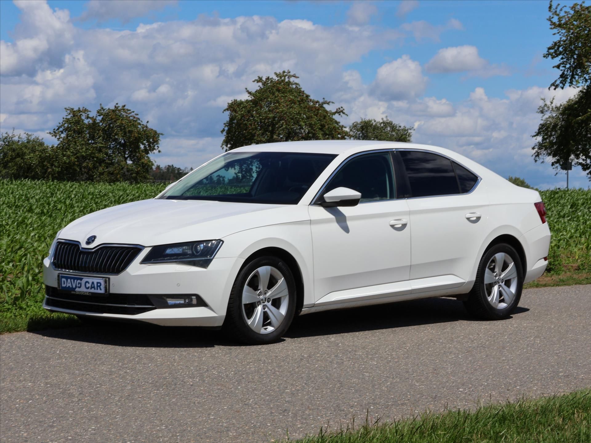 Škoda Superb, 2,0 TDI 110kW Ambition CZ - fotka 2