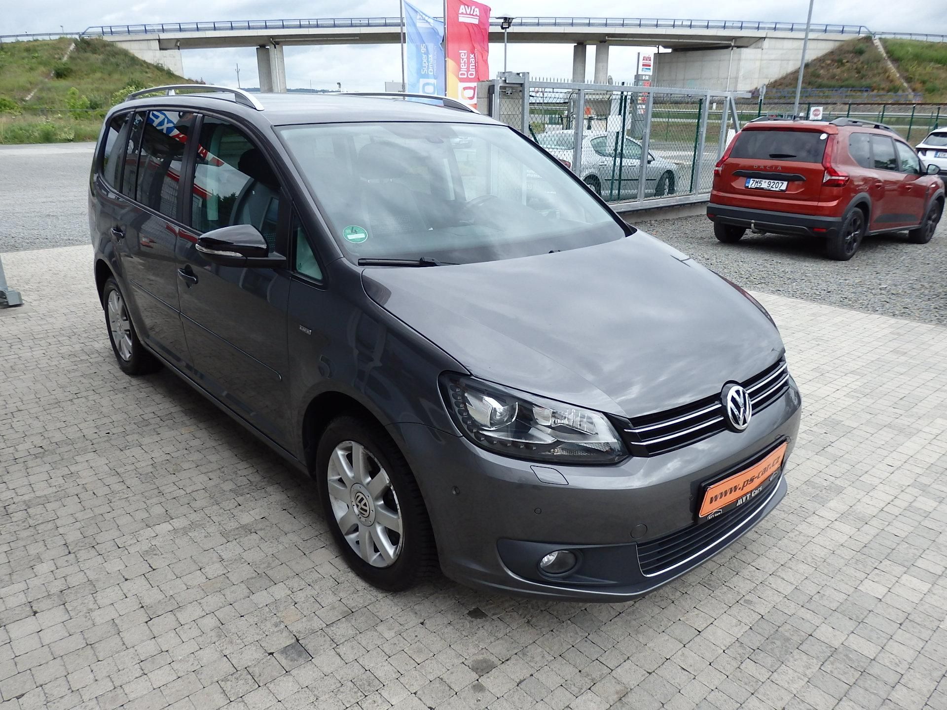 Volkswagen Touran, 1.4 TSI 103 kW LIFE XENONY - fotka 3