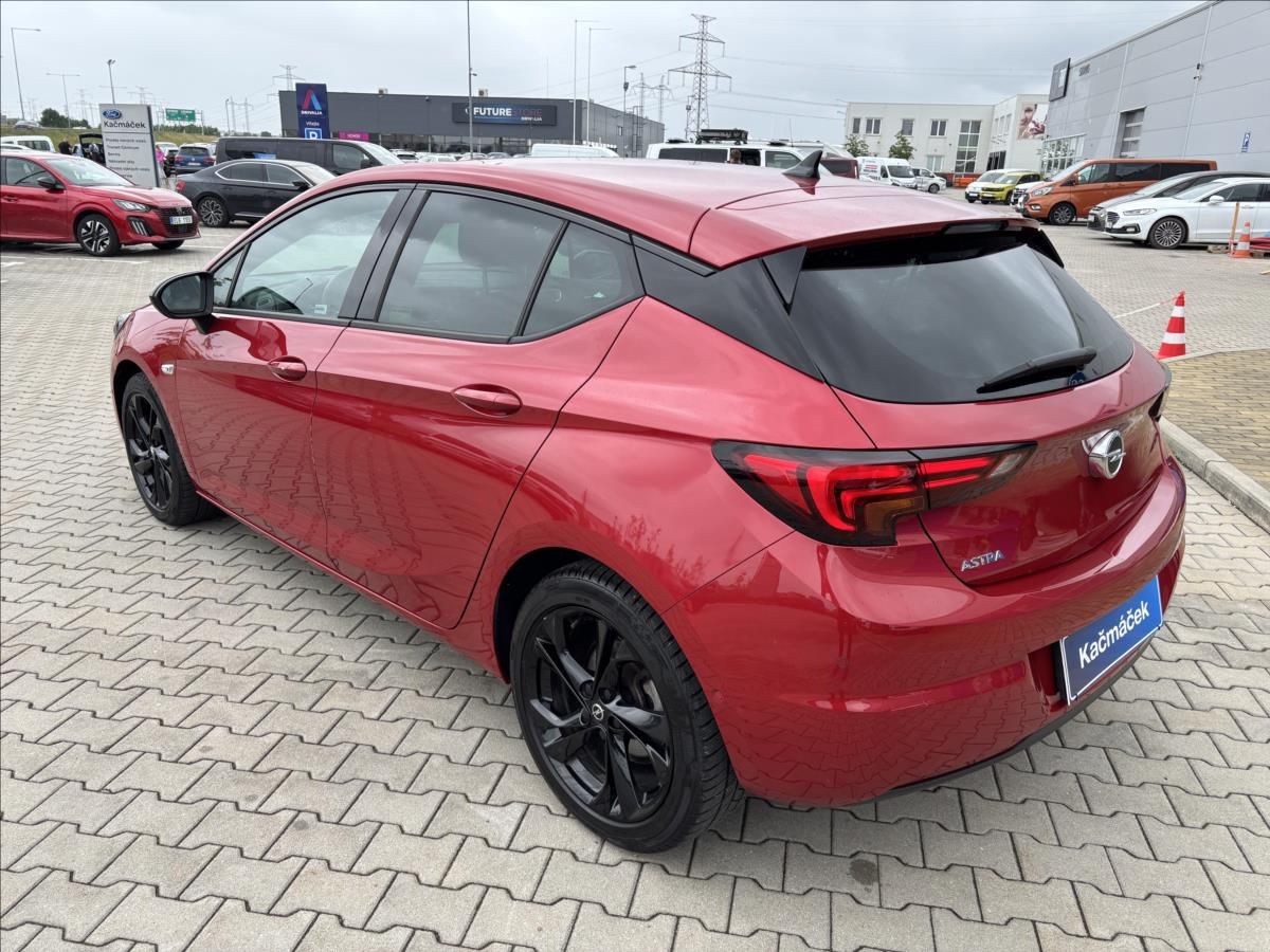 Opel Astra, 1,2 Ultimate 107kW - fotka 3