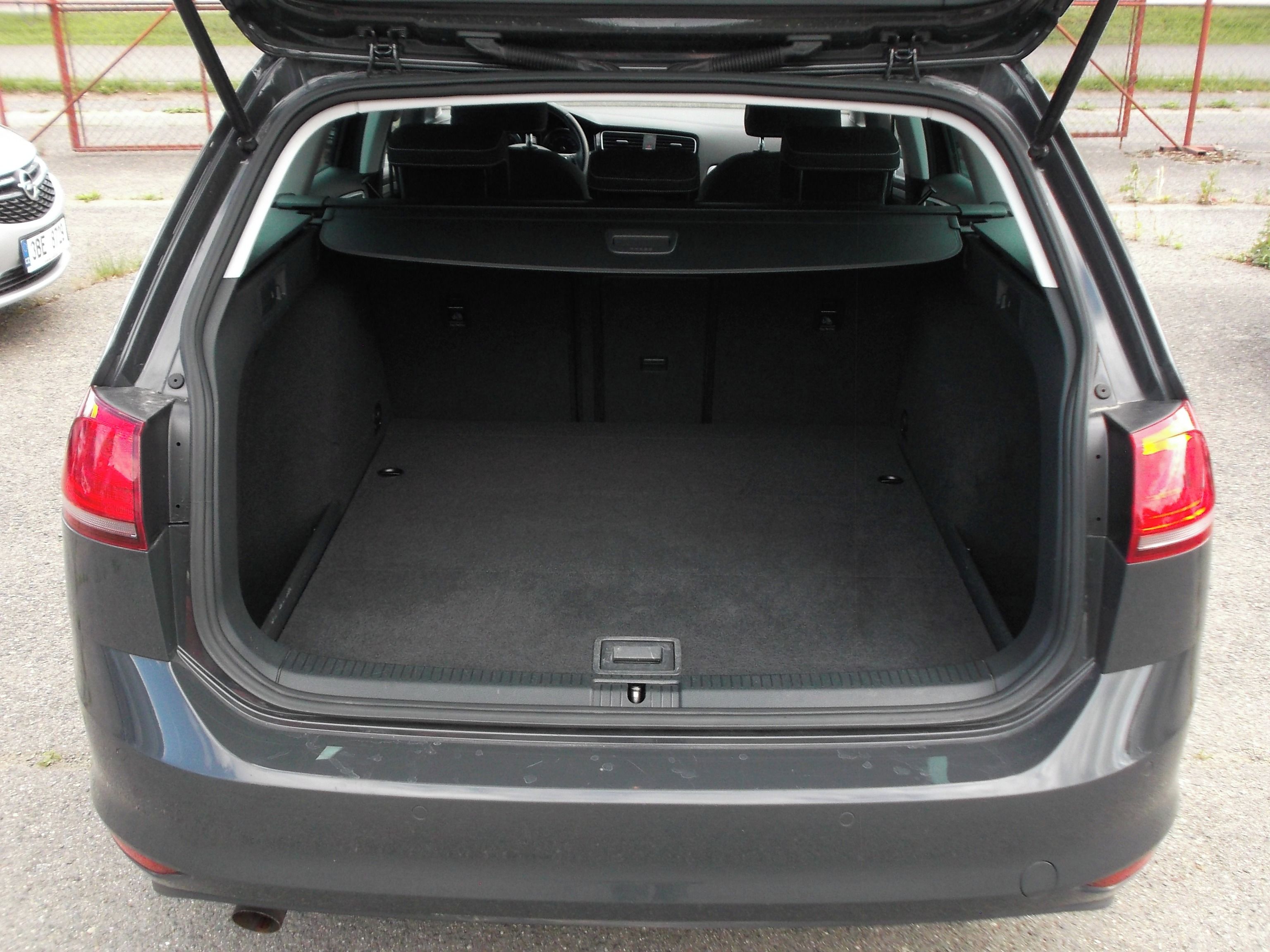 Volkswagen Golf, 1,2Tsi CUP,kompl.serv.historie - fotka 6