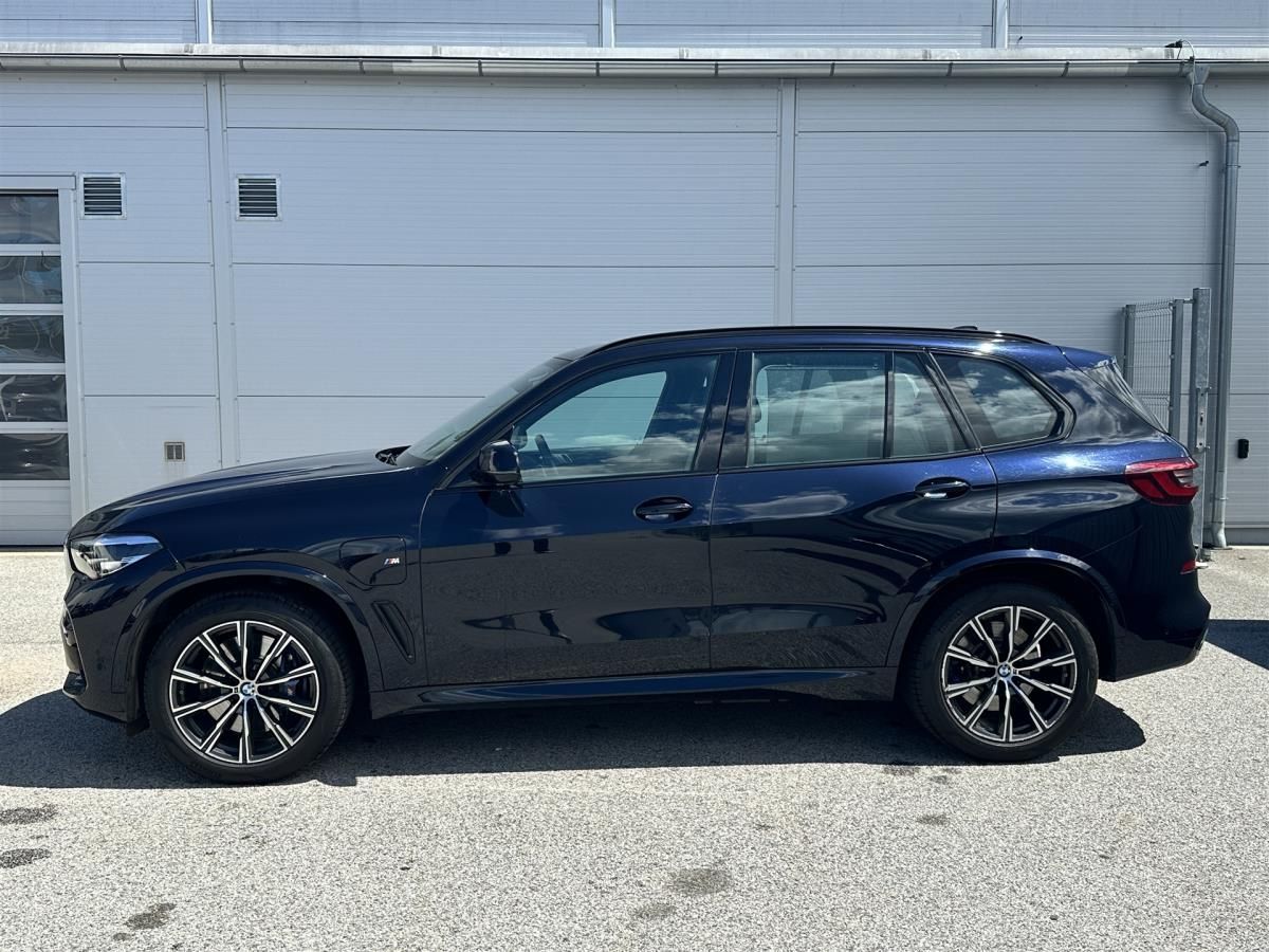 BMW X5, xDrive45e - fotka 3