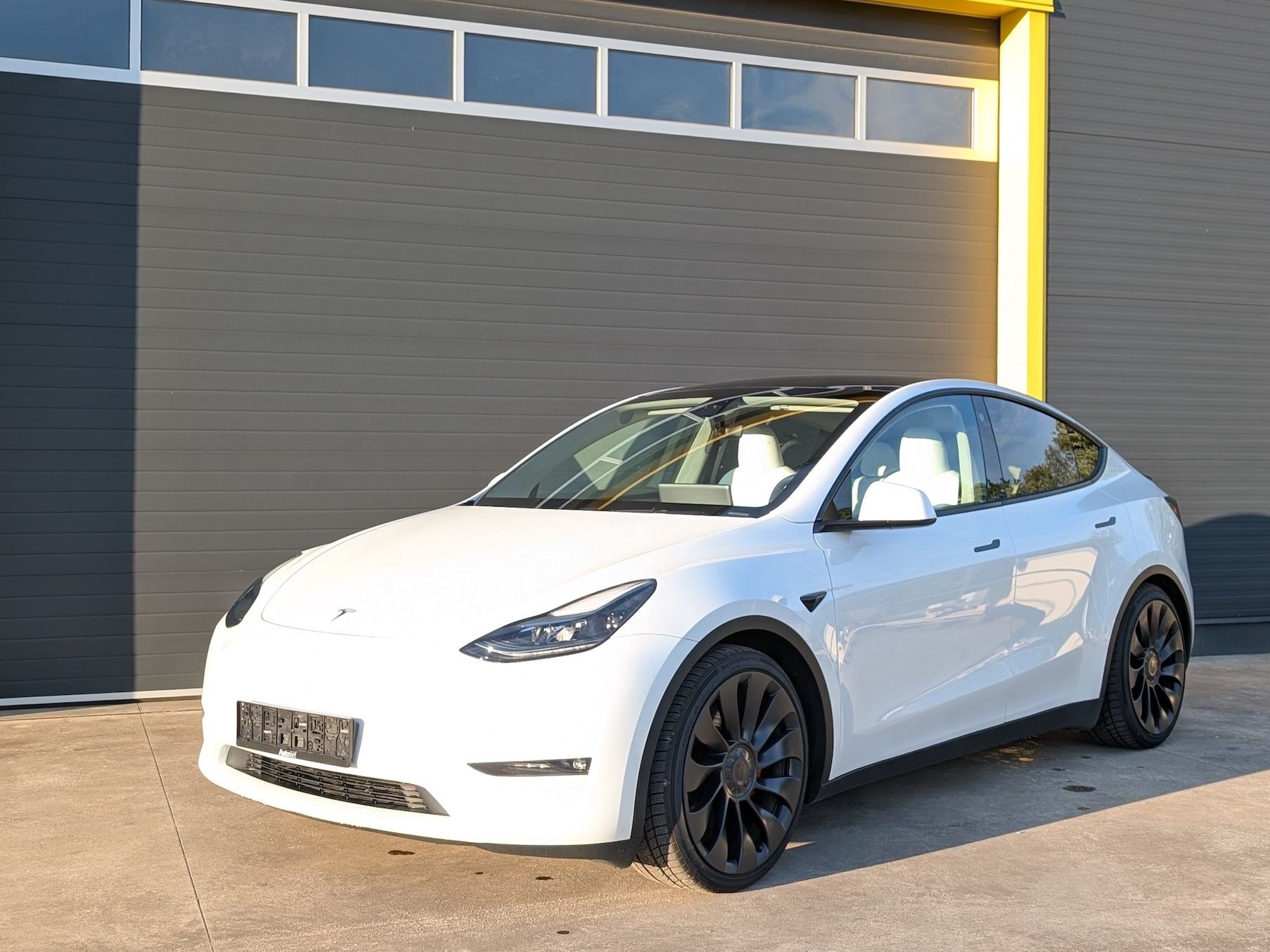 Tesla Model Y, Performance AWD, tažné, CZ
