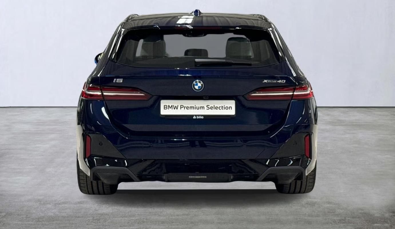 BMW i5, xDrive40 Touring M Tažné Kam. - fotka 4