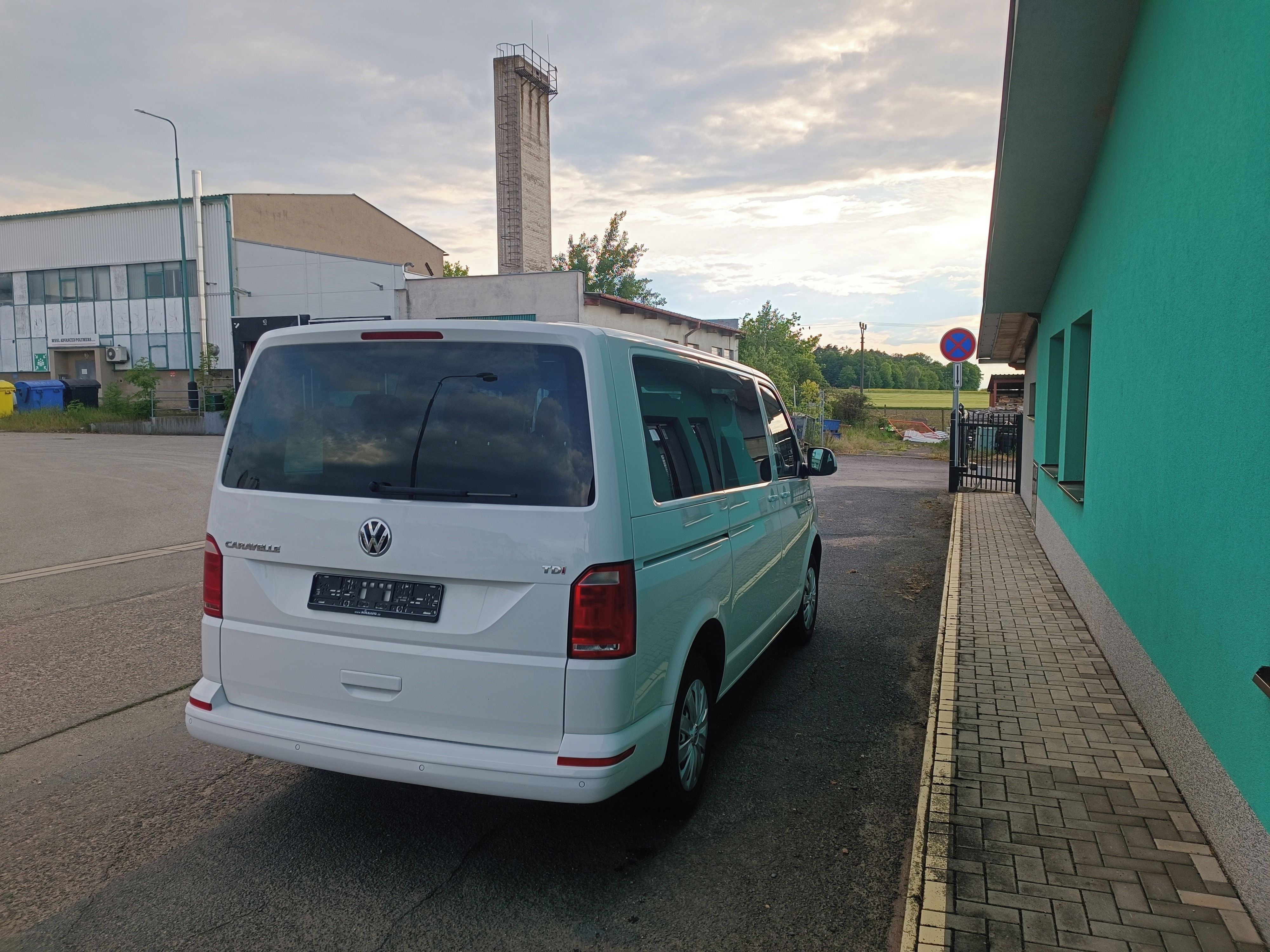 Volkswagen Transporter, WV Caravelle trend - fotka 3