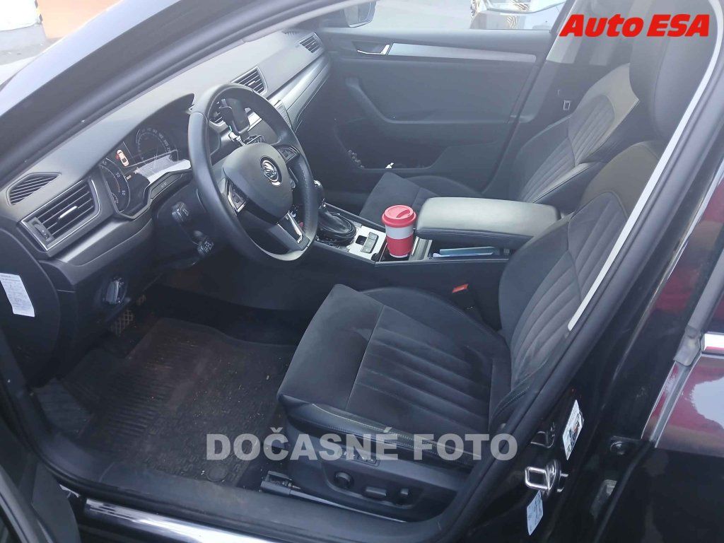 Škoda Superb, 2.0TDi - fotka 3