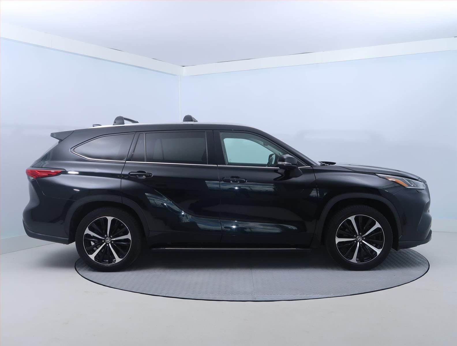 Toyota Highlander, 2.5 Hybrid, Executive - fotka 6