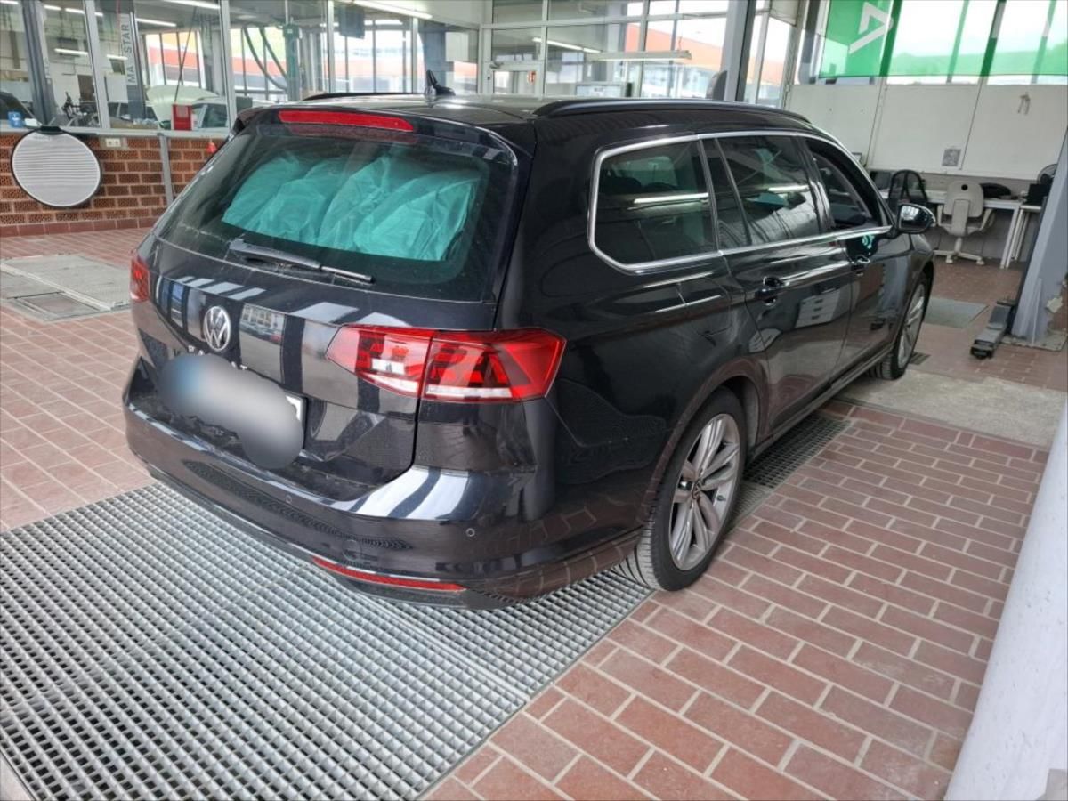 Volkswagen Passat, 2,0 TAŽNÉ,KAMERA,APP-CONNECT - fotka 4