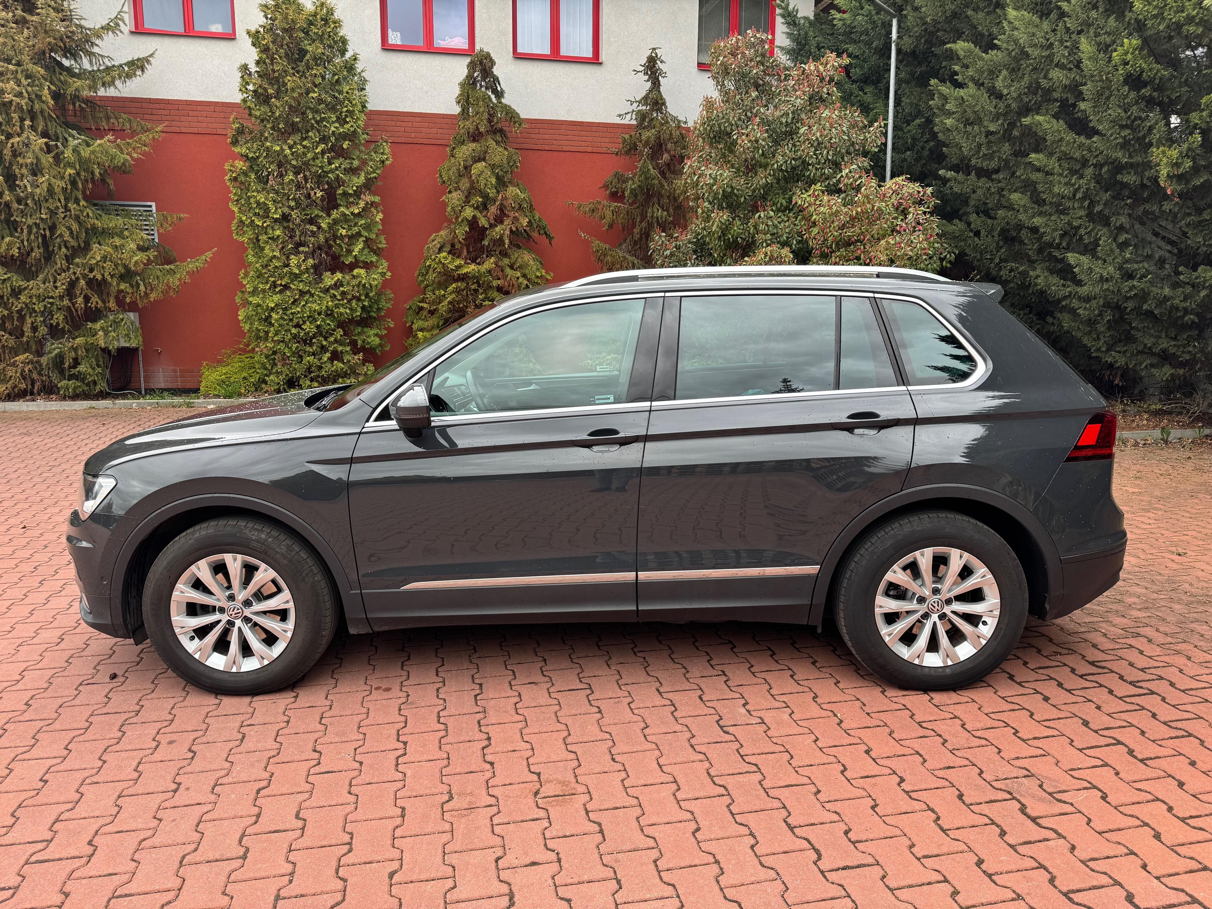 Volkswagen Tiguan, 2.0 TDI 110kW,4x4,DSG,ČR,Navi - fotka 2