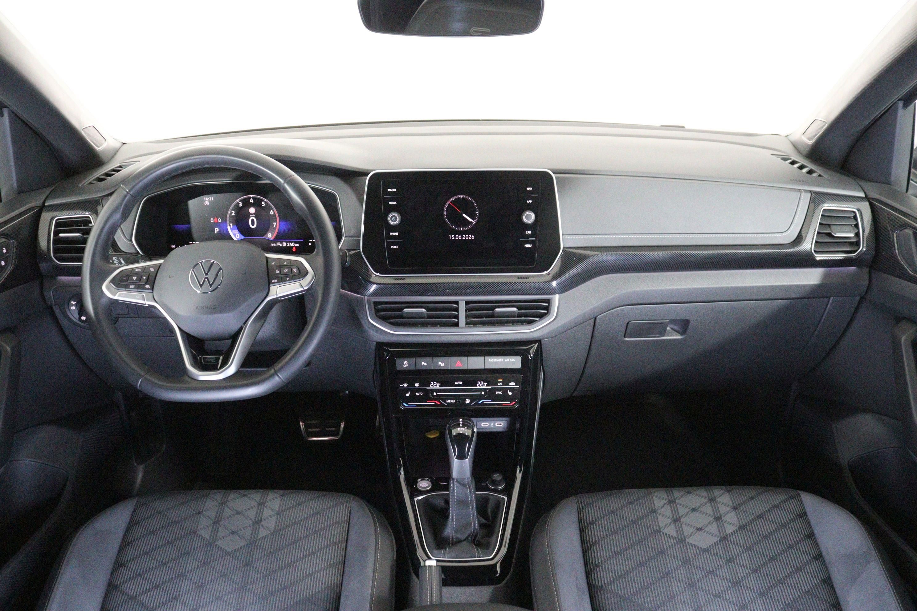 Volkswagen T-Cross, R-Line People 1.0TSI 85 kW DSG - fotka 5
