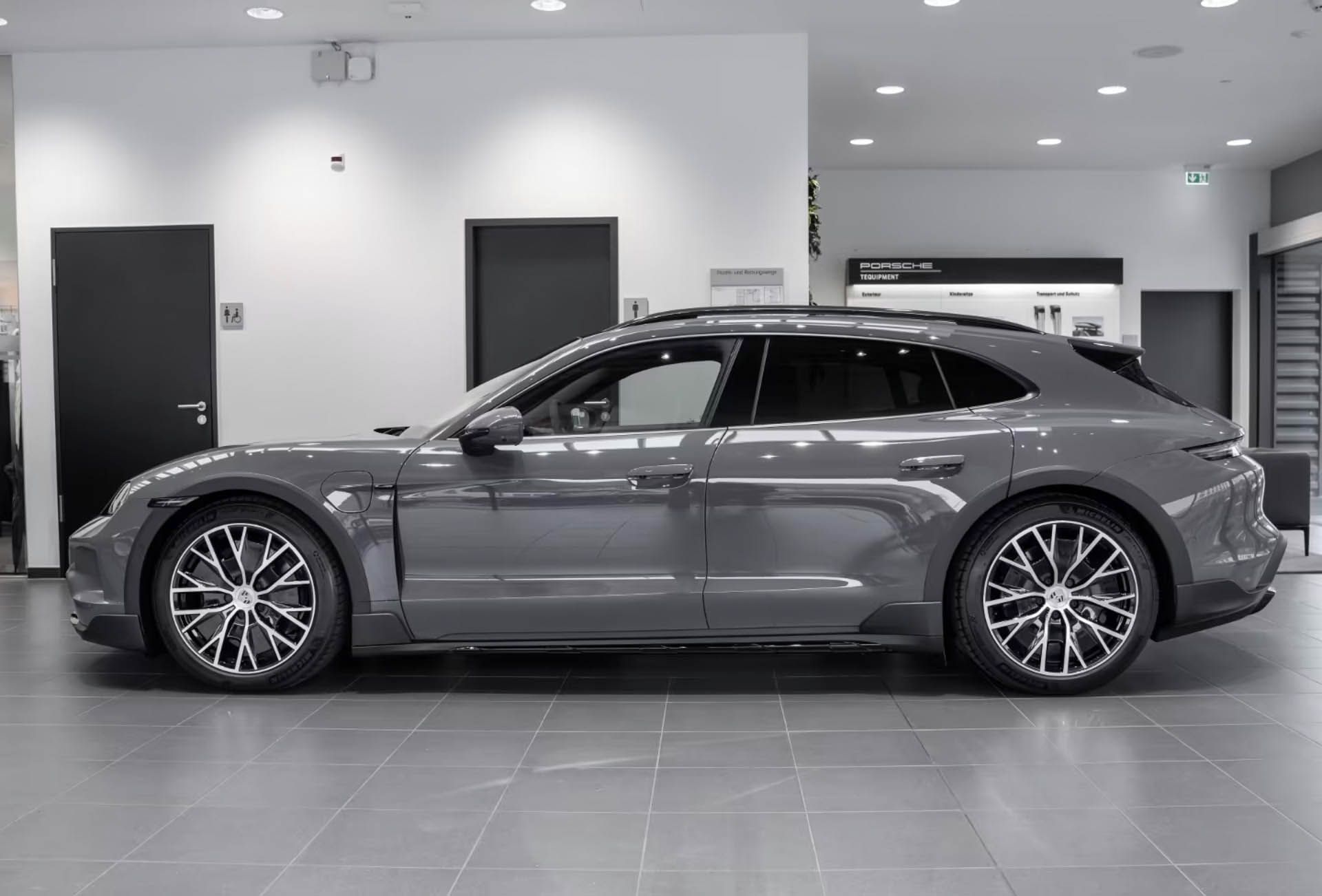 Porsche Taycan, 4 Cross Turismo HuD Pano Venti - fotka 3