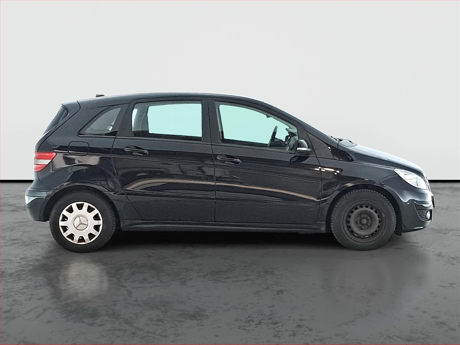 Mercedes-Benz Třídy B, 150, Automat, Kožené sedačky - fotka 6