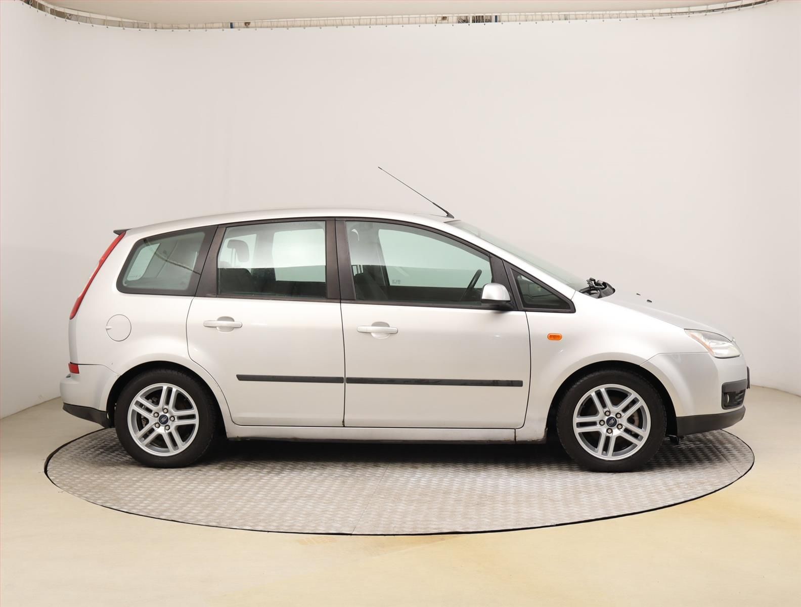 Ford C-MAX, 1.6, po STK, Tažné - fotka 6